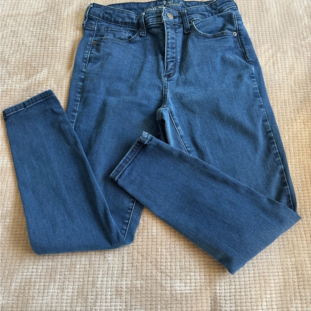 Size 10 Universal Thread Jeans